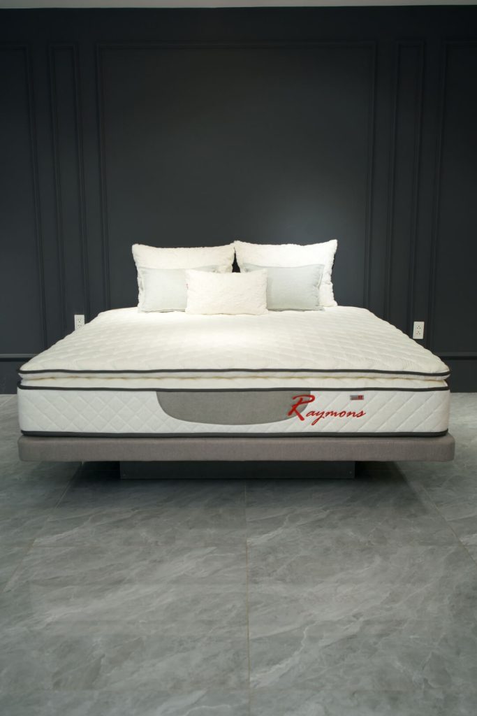 Đệm Raymons