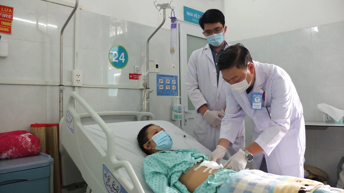 bệnh nhân nằm lâu cần đệm nước chống loét
