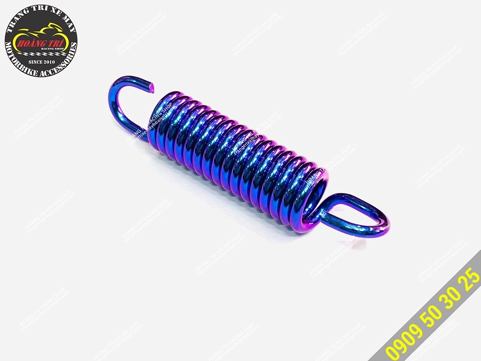 cận cảnh lò xo gỉ và vải sờn