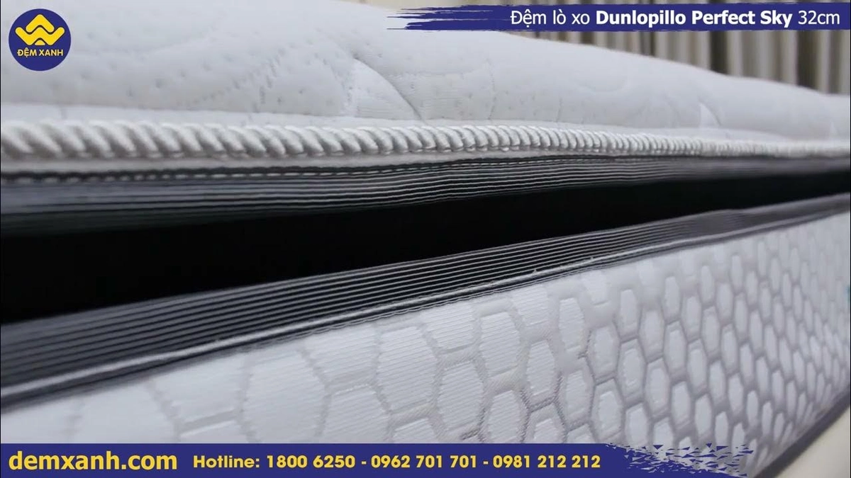 Cận cảnh nhãn nệm Dunlopillo và xuất xứ