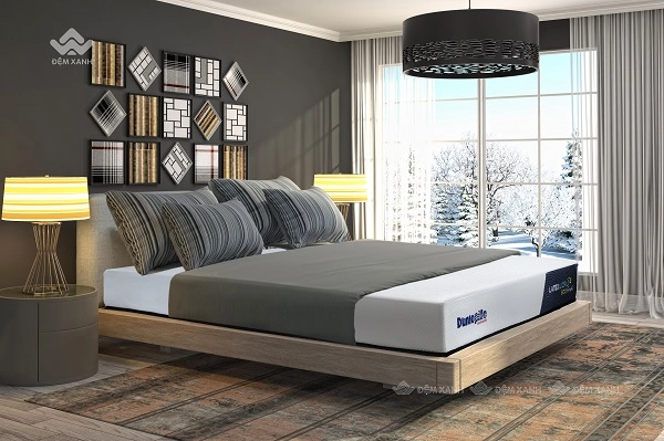 đệm dày 25cm đặt trên giường phản phẳng