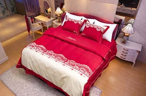 Giặt nhẹ ga Hanvico với nước mát và phơi gió