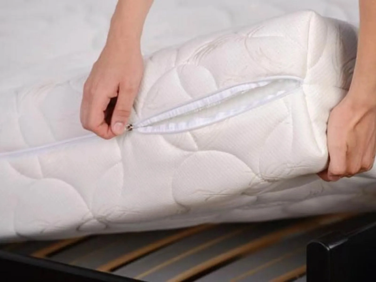 giặt vỏ đệm quây cũi bằng nước ấm nhẹ