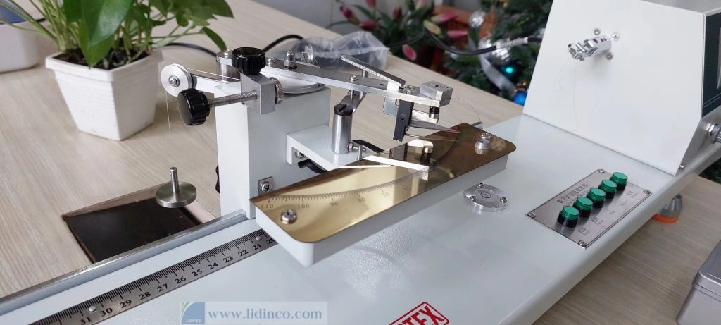 kiểm tra đường may và mật độ vải bộ chăn ga gối nệm
