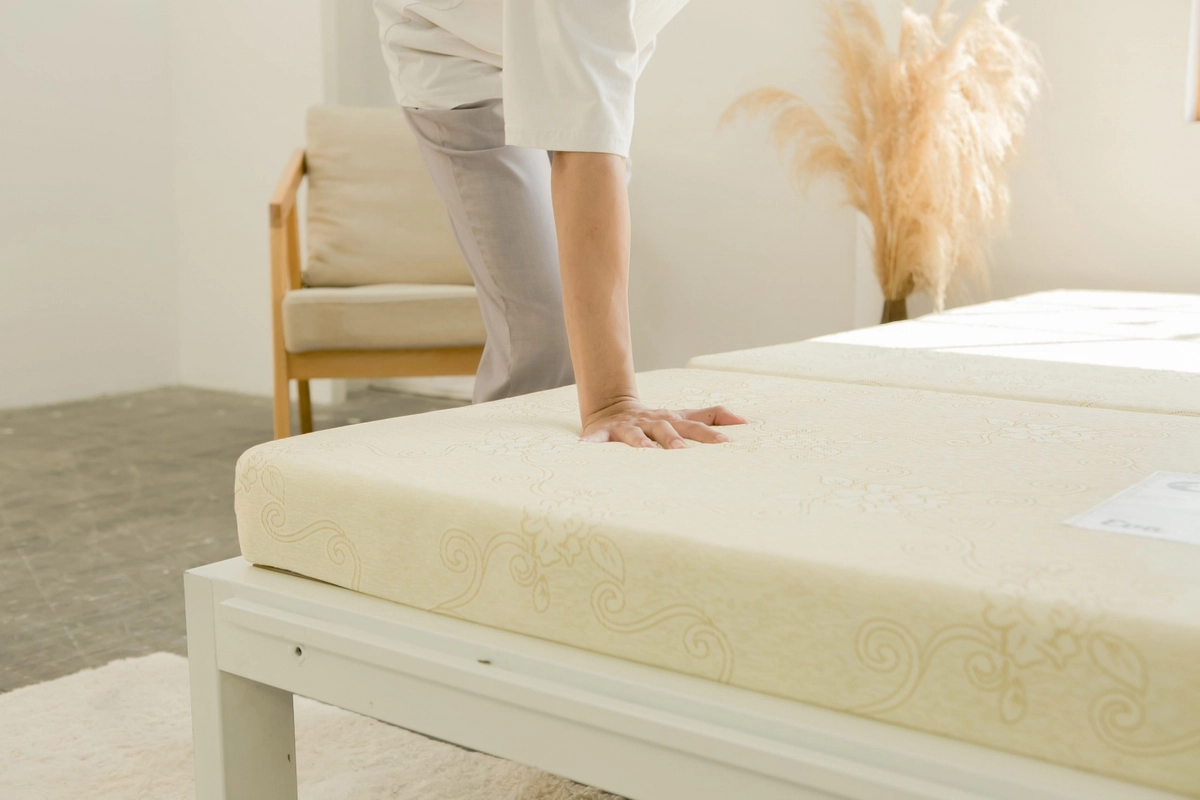 lựa chọn nệm nước Con Cưng phù hợp cũi bé