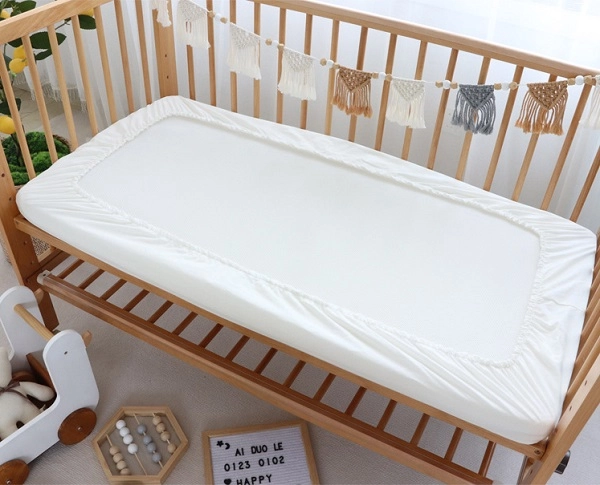 lưới quây cũi thoáng khí cạnh đệm bông