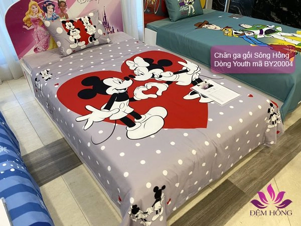 phòng ngủ tối giản với bộ chăn ga gối nệm