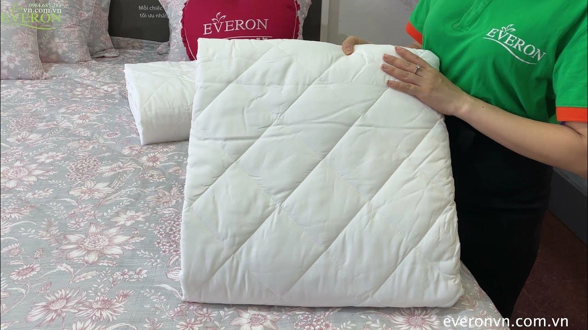 phụ kiện gối topper bảo vệ đệm Everon