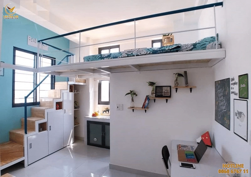 sinh viên đo giường phòng trọ trước khi mua Liên Á
