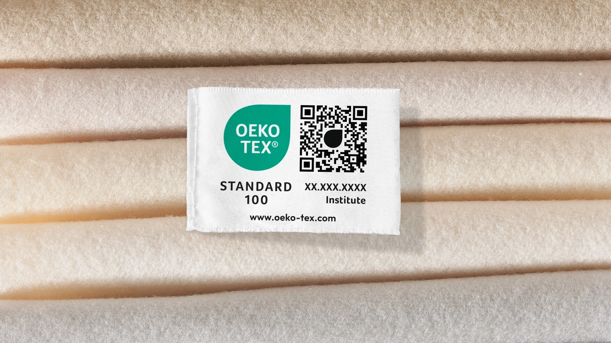 tem chứng nhận CertiPUR US Oeko Tex rõ ràng