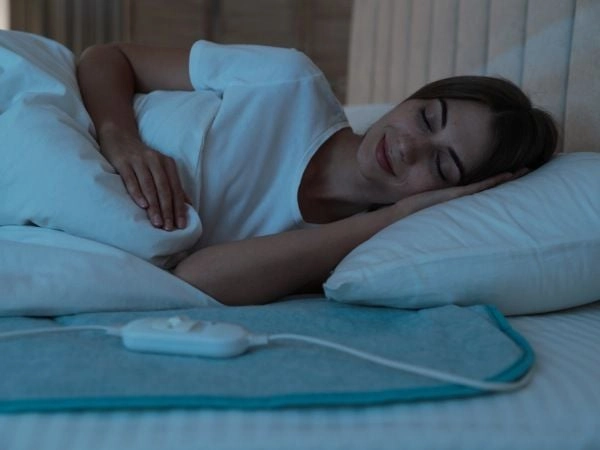 trải nghiệm dùng đệm sưởi Medisana trong phòng ngủ