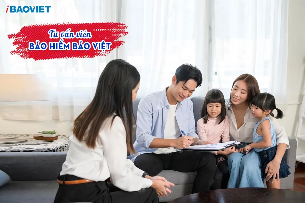 tư vấn viên Everon giải đáp câu hỏi khách hàng