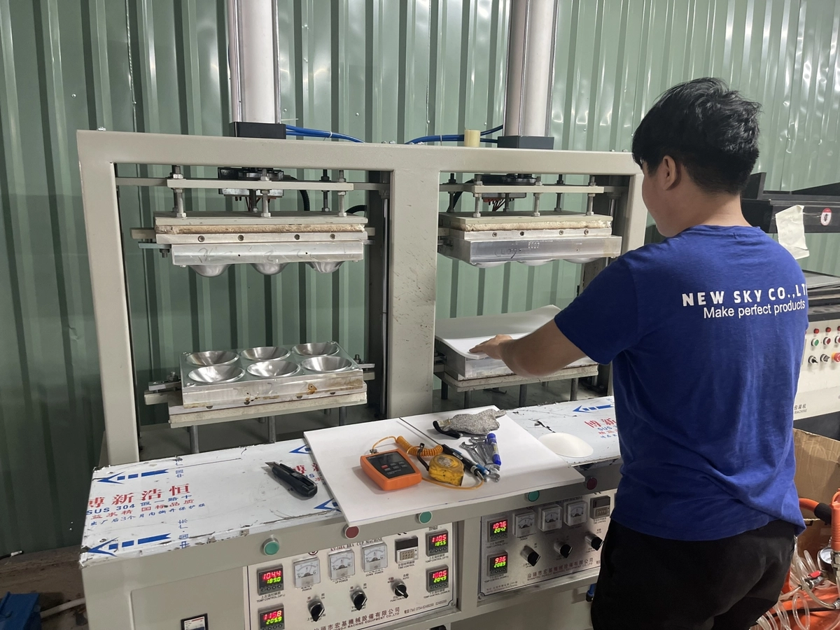 xưởng sản xuất Everhome với khuôn đệm cao su