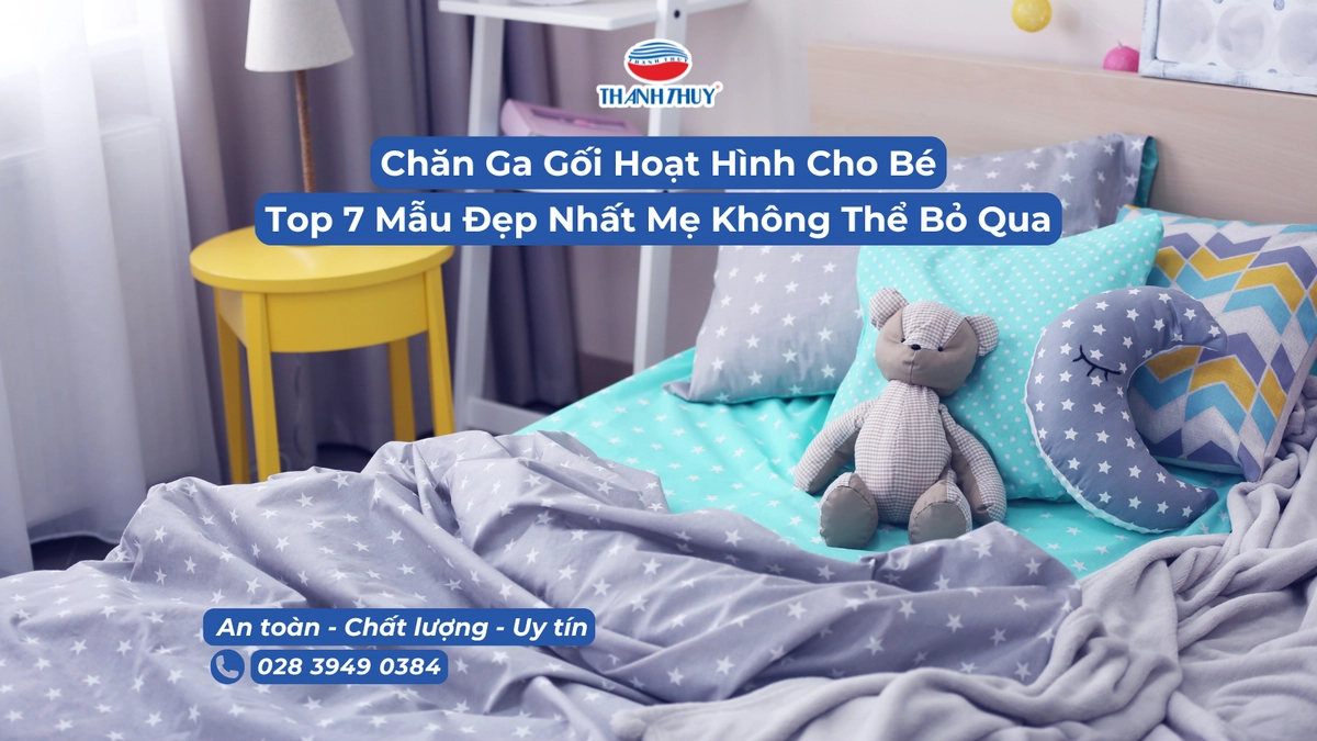 bé ngủ sâu với bộ chăn ga cho bé