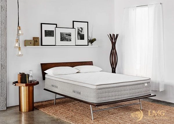 Bộ giường nệm nhiều lớp của Dunlopillo