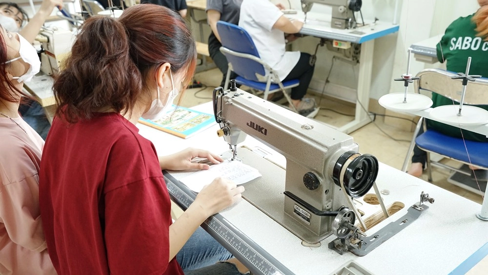 công nghệ may chần và viền bo của Thắng Lợi