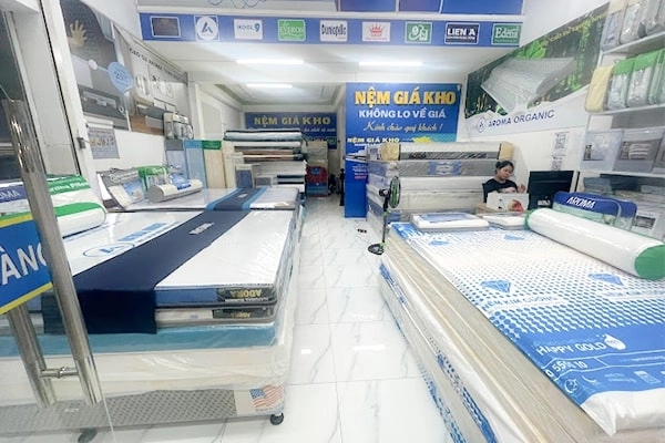 cửa hàng bán nệm Hàn Việt Hải với bảng giá rõ ràng