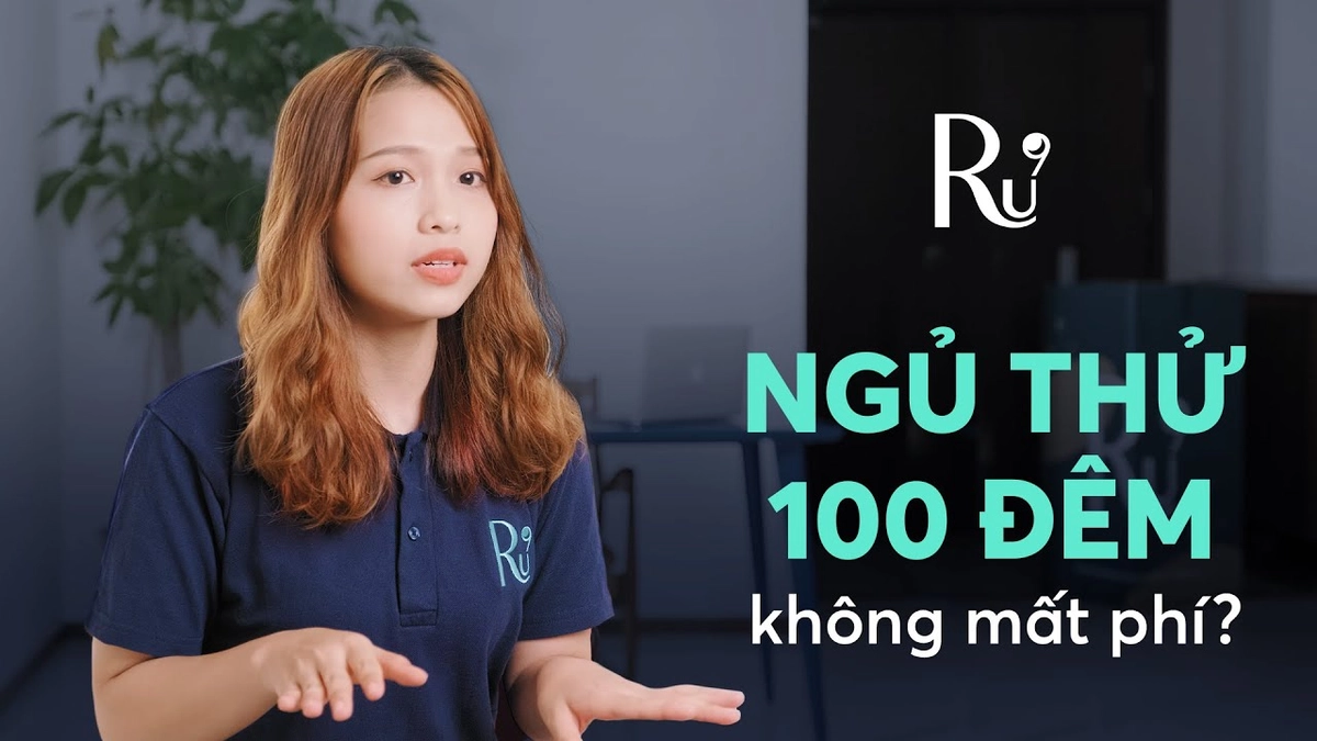 khách thử nệm Ru9 theo checklist tư thế ngủ