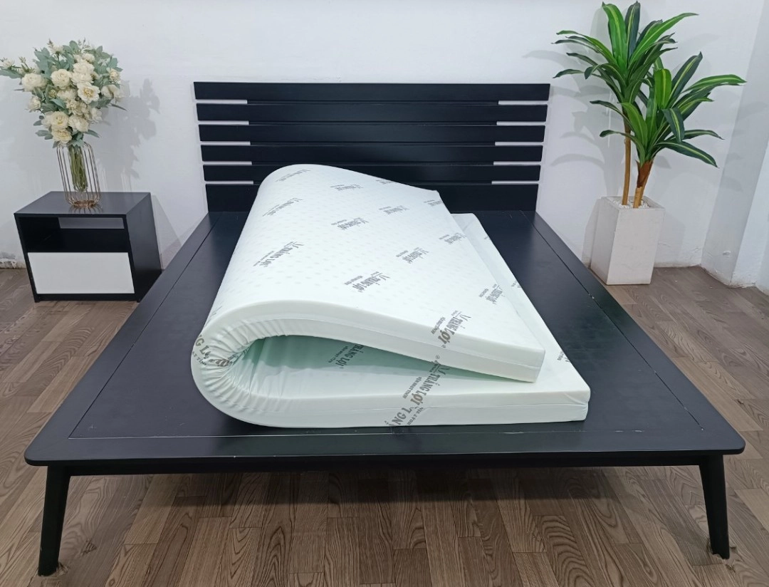 kiểm tra độ lún nệm cao su non bằng thước thẳng