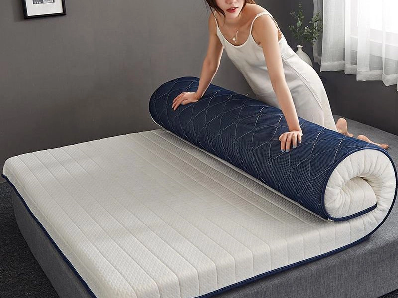 Mở hộp nệm cuộn và thời gian giãn nở