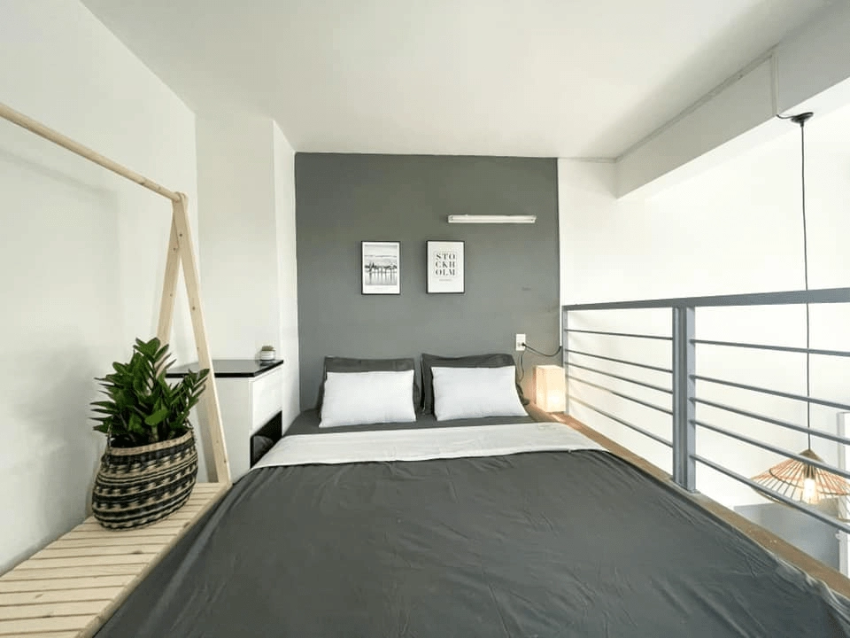 nệm gấp 3 bày trong phòng trọ tối giản