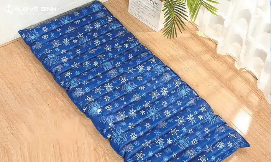 nệm nước cho trẻ sơ sinh lợi ích và rủi ro chi tiết