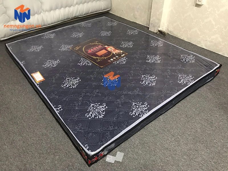 so sánh kích thước nệm queen king Việt Nam