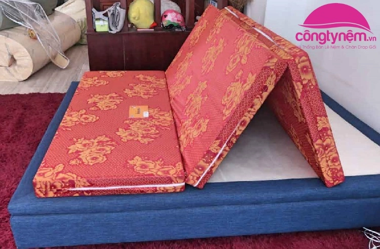 so sánh nệm bông ép cuộn nhập khẩu và nhân tạo