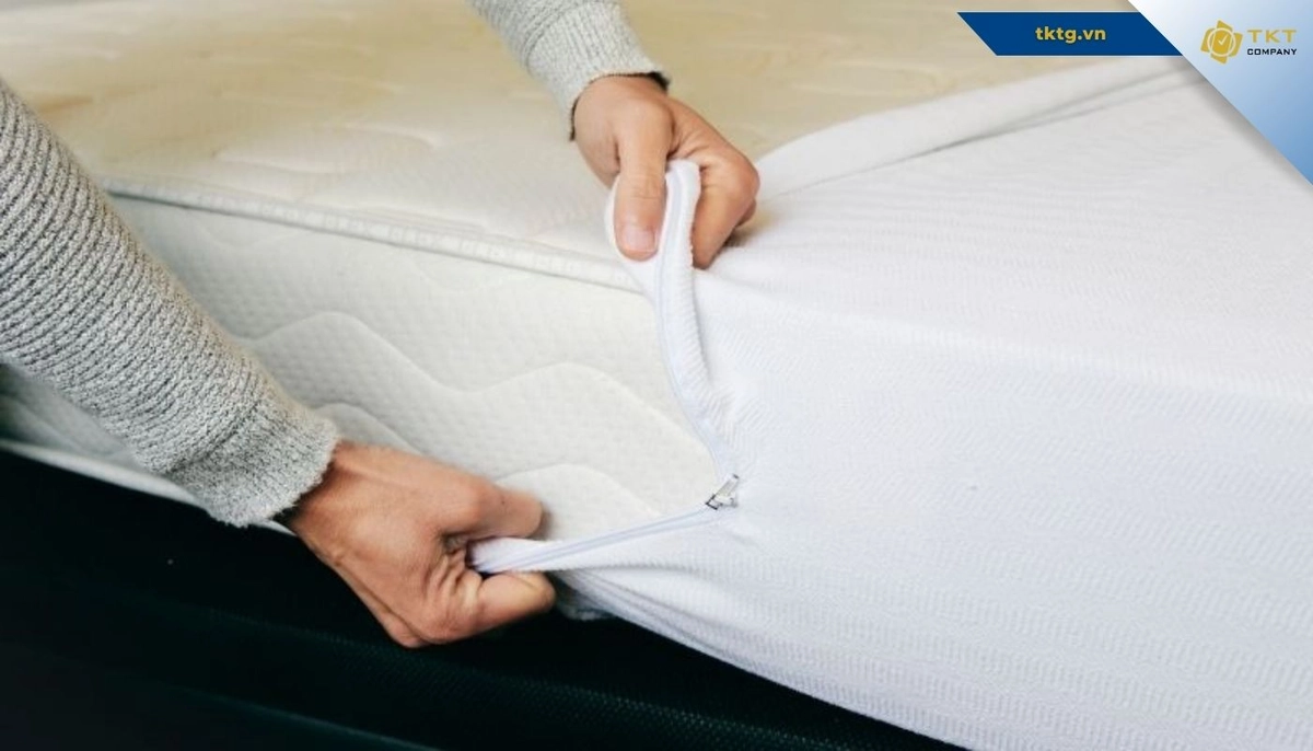 vệ sinh nệm bông ép tháo vỏ giặt được